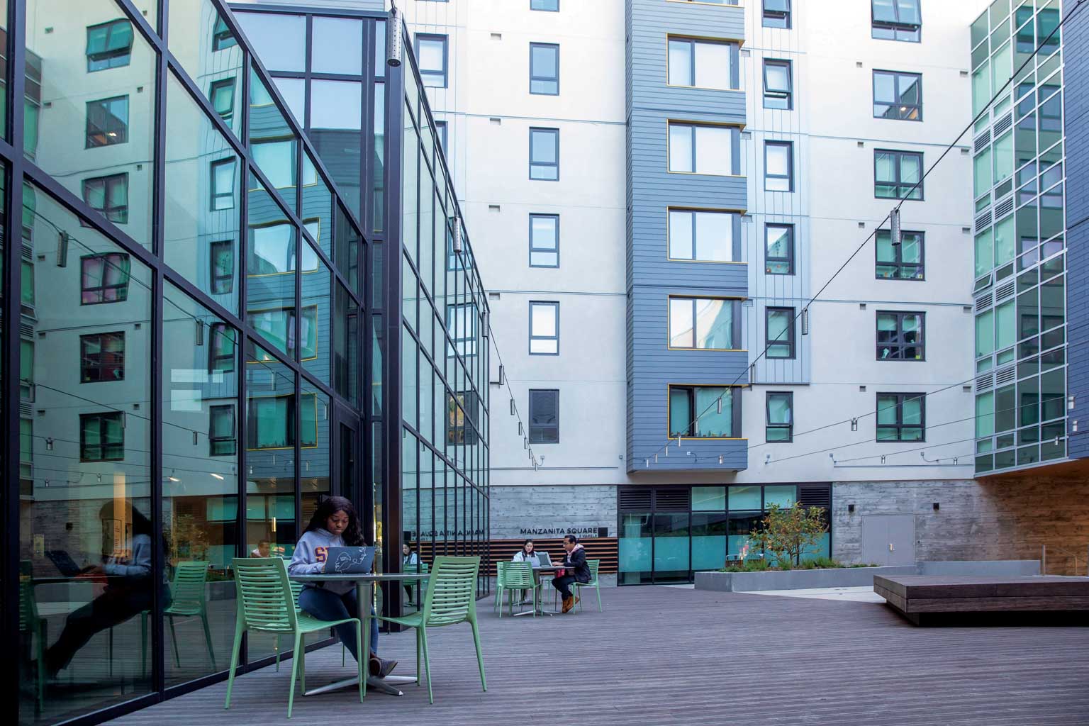 Manzanita Square entrance 