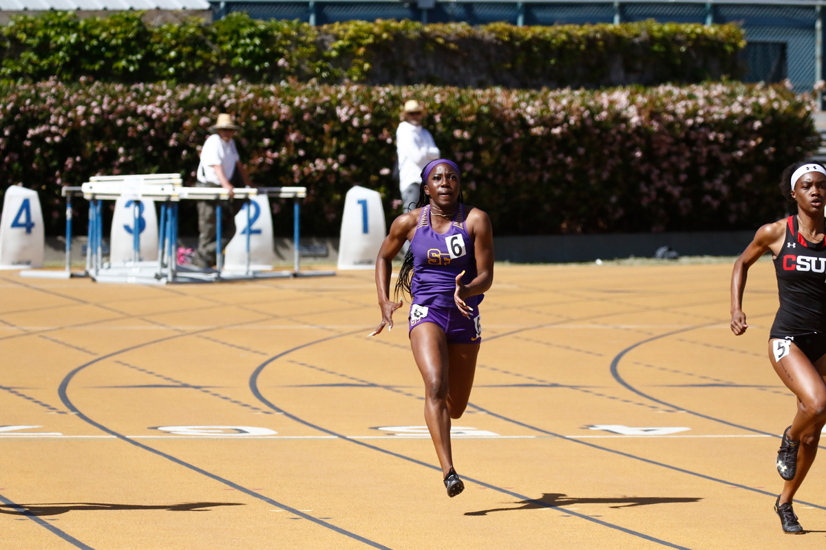 Gator cross-country runner